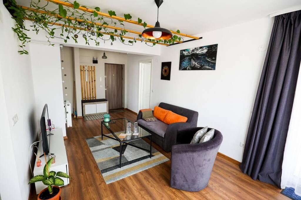 Modern Condo With Parking, ซีบิว ภายนอก รูปภาพ